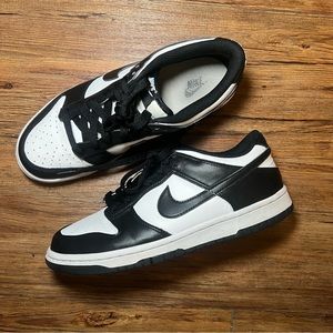 NIKE “Panda” dunks